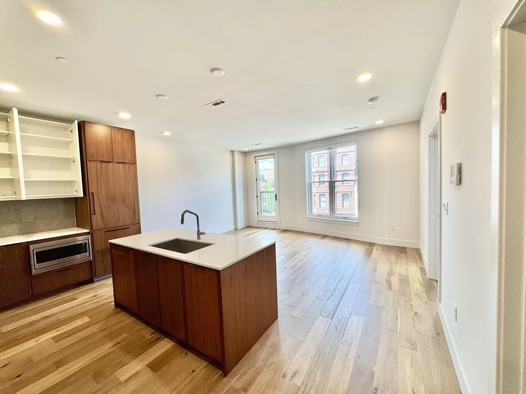 1 bed, 1 bath apartment for rent at 566 Columbus Ave Unit 406, South End — photo 3 of 35