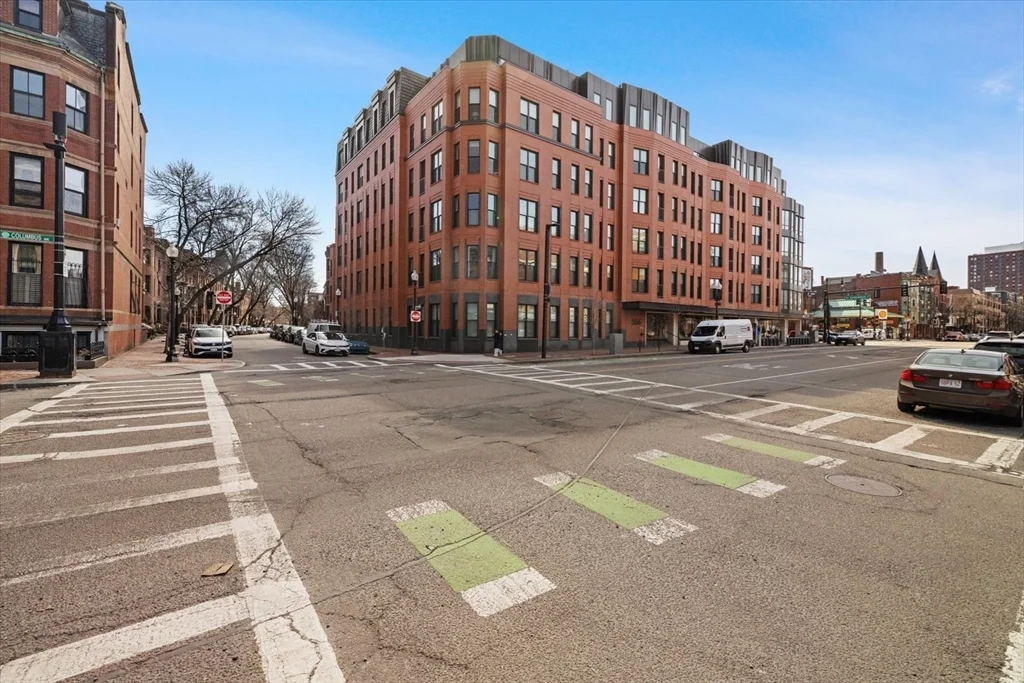 3 bed, 3 bath apartment for rent at 566 Columbus Ave Unit 506, South End — photo 37 of 37