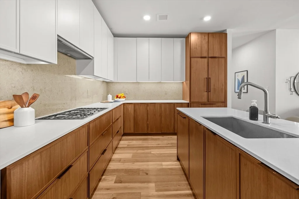 3 bed, 3 bath apartment for rent at 566 Columbus Ave Unit 506, South End — photo 9 of 37