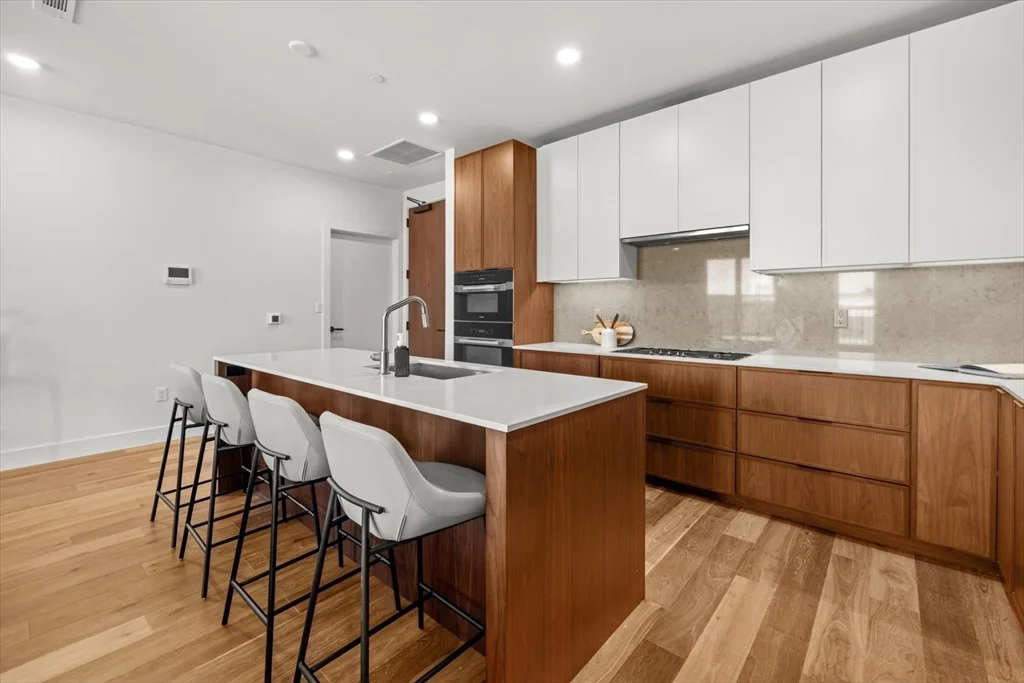 3 bed, 3 bath apartment for rent at 566 Columbus Ave Unit 506, South End — photo 10 of 37