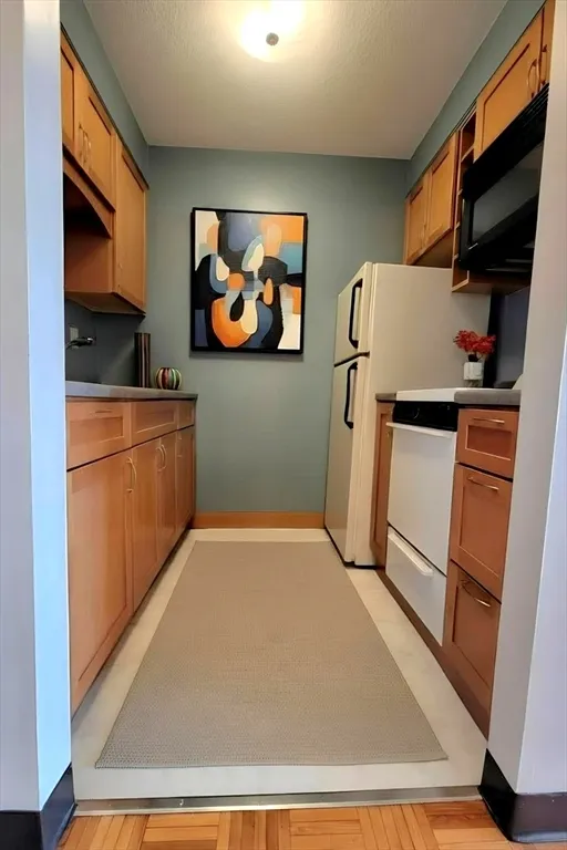 1 bed, 1 bath apartment for rent at 566 Commonwealth Ave Unit 1004, Fenway — photo 6 of 13