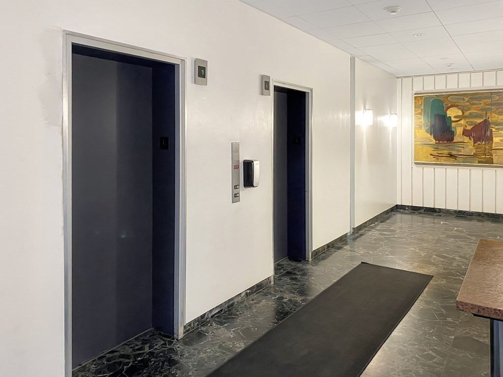 2 bed, 1 bath apartment for rent at 566 Commonwealth Ave Unit 409, Fenway — photo 21 of 23