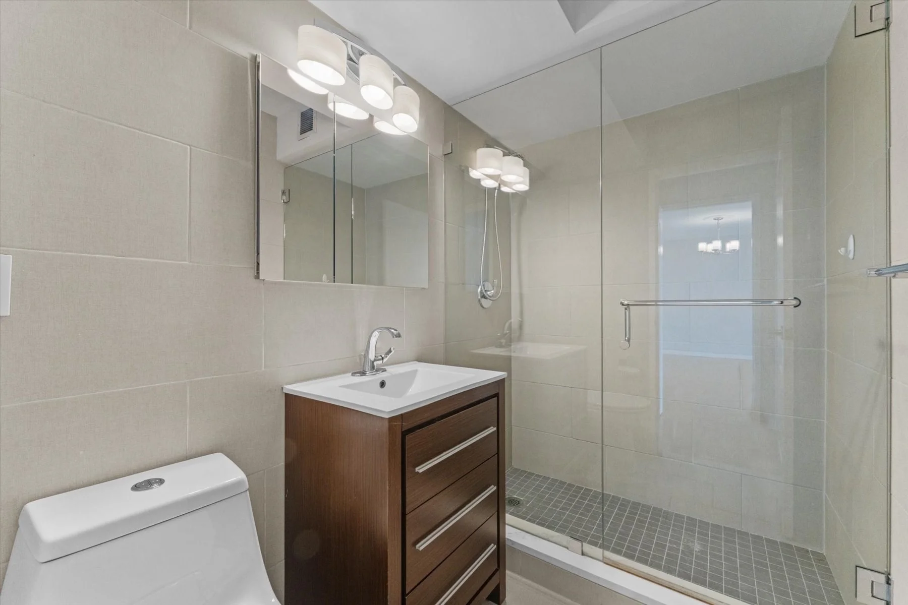 1 bed, 1 bath apartment for rent at 566 Commonwealth Ave Unit 703, Fenway — photo 7 of 14