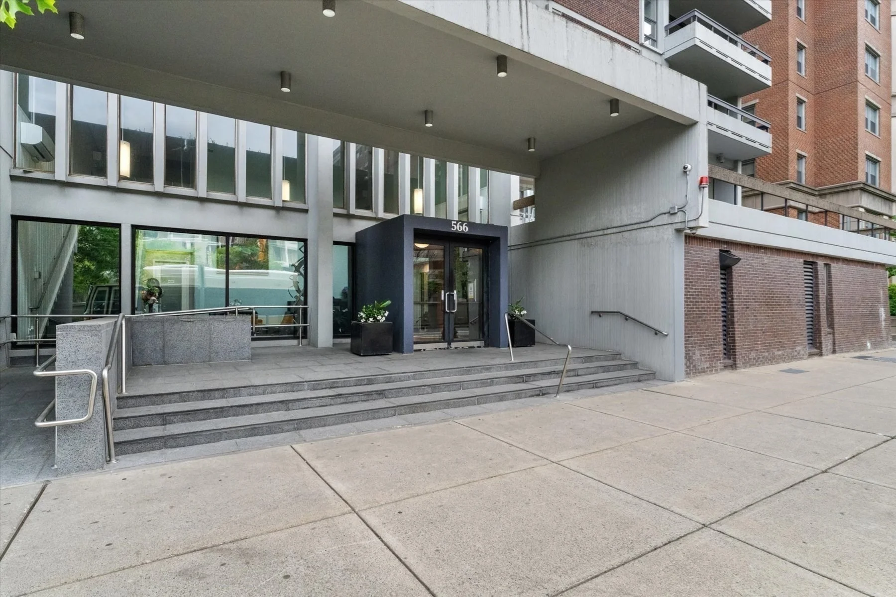 1 bed, 1 bath apartment for rent at 566 Commonwealth Ave Unit 703, Fenway — photo 14 of 14