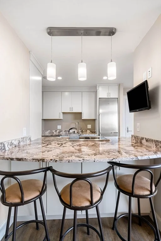 2 bed, 2 bath apartment for rent at 566 Commonwealth Ave Unit PH2, Fenway — photo 5 of 21