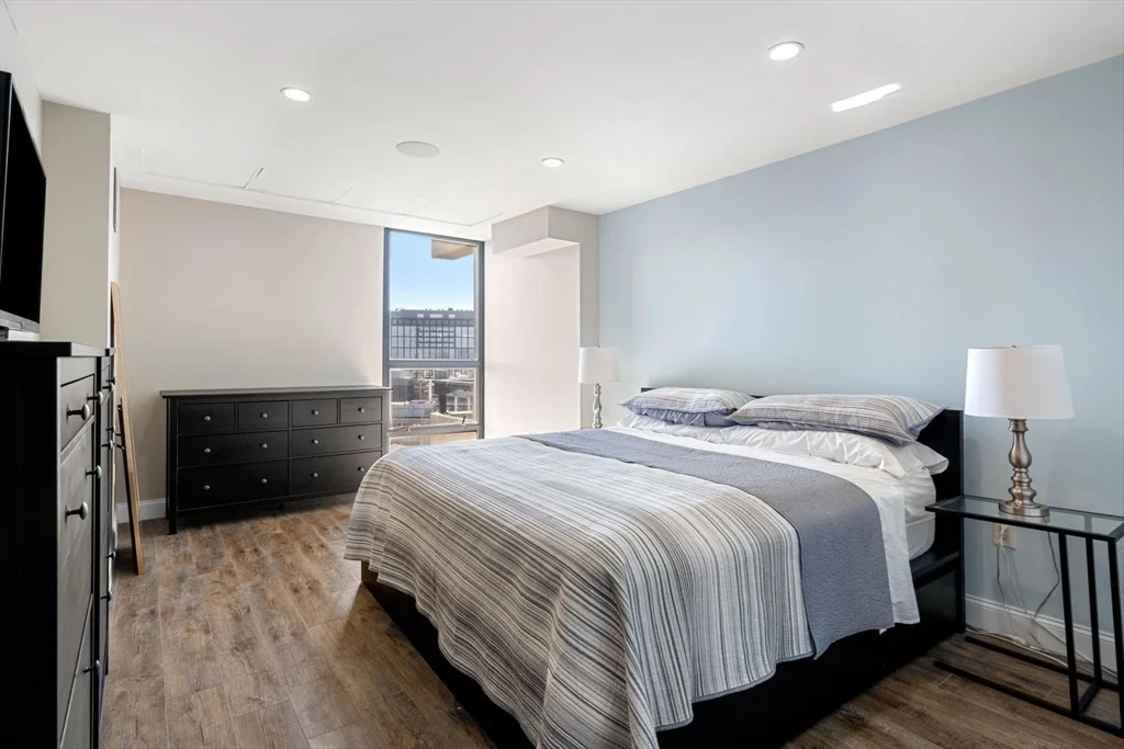 2 bed, 2 bath apartment for rent at 566 Commonwealth Ave Unit PH2, Fenway — photo 10 of 21