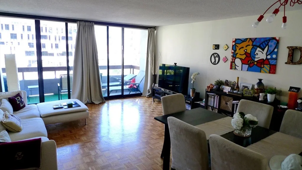 1 bed, 1 bath apartment for rent at 566 Commonwealth Unit 303, Fenway — photo 4 of 14