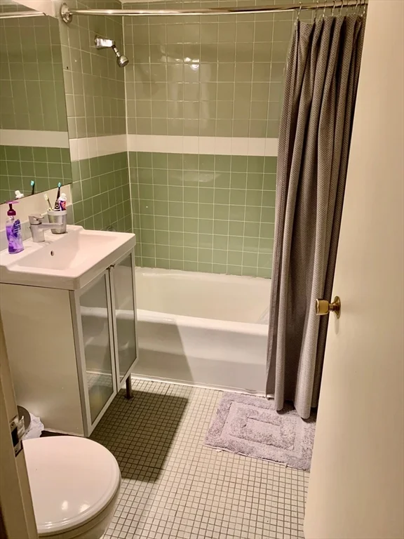 1 bed, 1 bath apartment for rent at 566 Commonwealth Unit 303, Fenway — photo 5 of 14