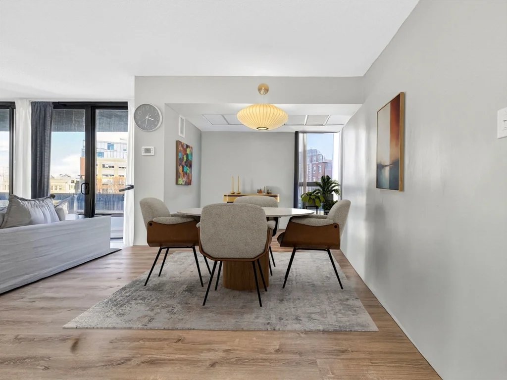 2 bed, 2 bath apartment for rent at 566 Commonwealth Unit 401, Fenway — photo 4 of 23