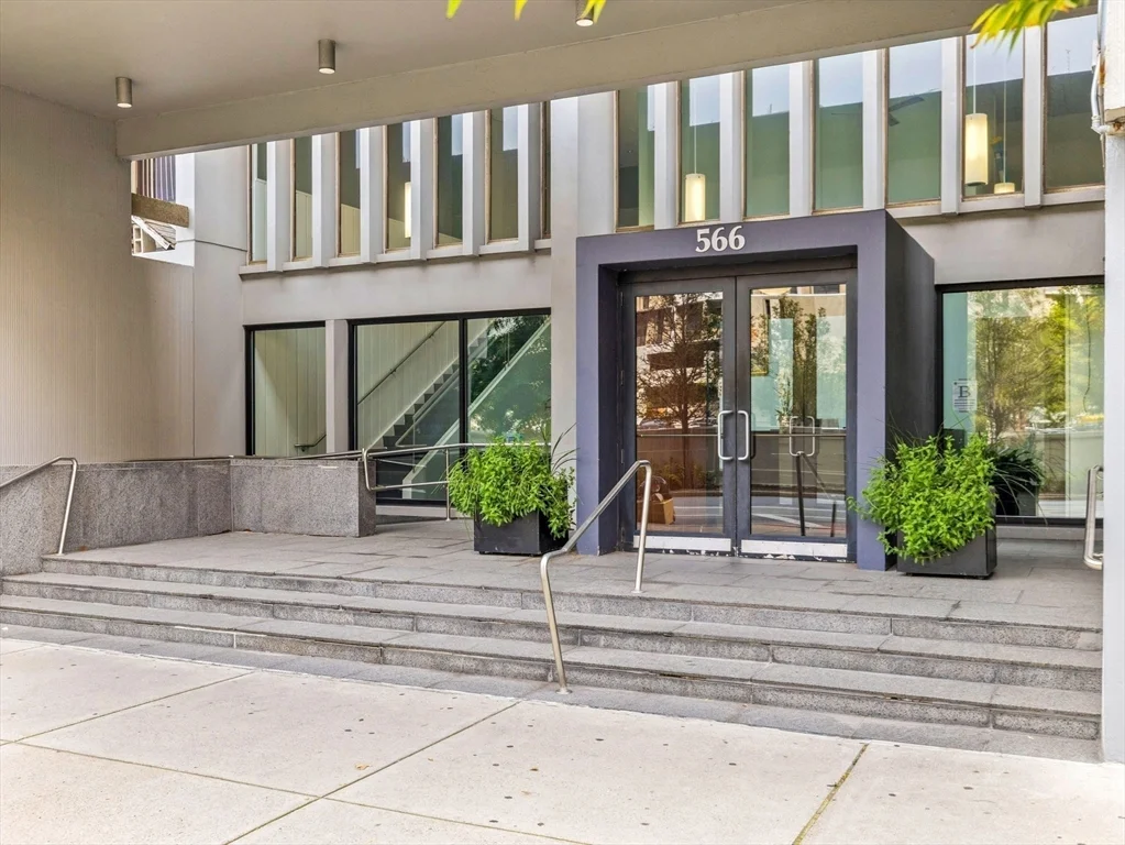 2 bed, 2 bath apartment for rent at 566 Commonwealth Unit 401, Fenway — photo 20 of 23