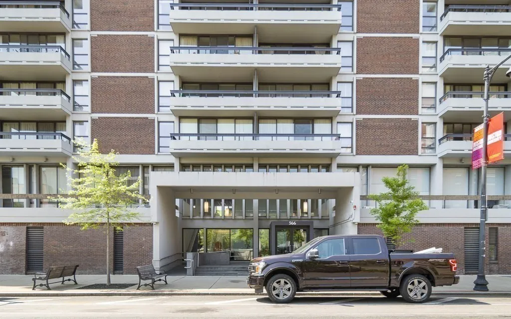 2 bed, 2 bath apartment for rent at 566 Commonwealth Unit 706, Fenway — photo 9 of 9