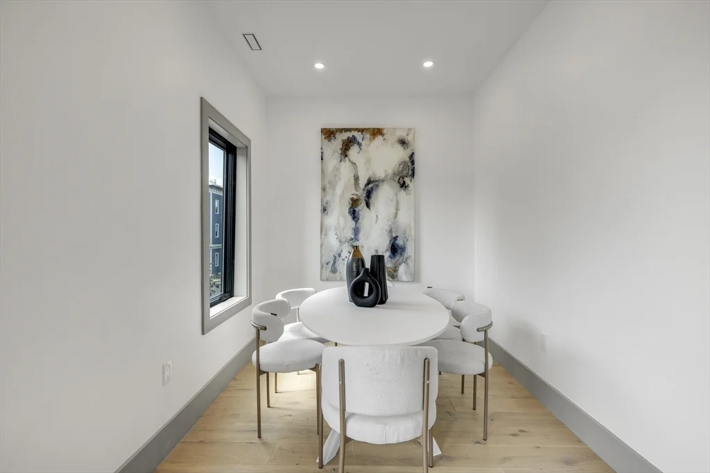 2 bed, 2 bath apartment for rent at 566 East 3rd St Unit 2, South Boston — photo 8 of 20
