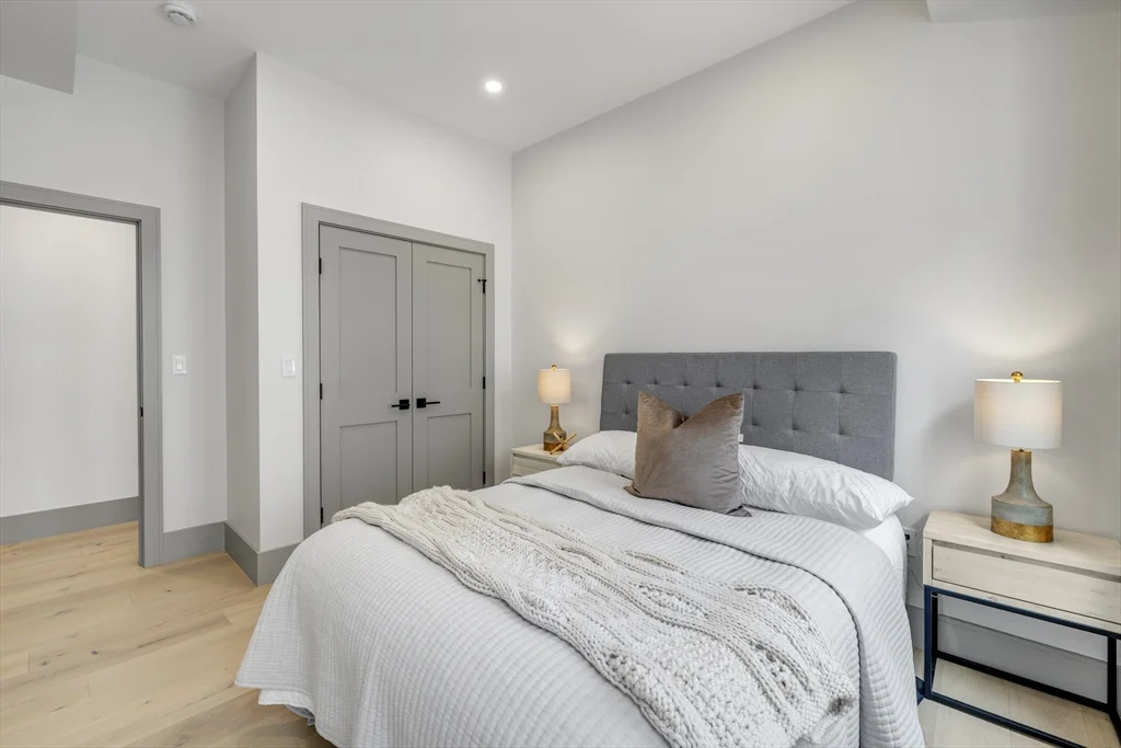 2 bed, 2 bath apartment for rent at 566 East 3rd St Unit 2, South Boston — photo 13 of 20