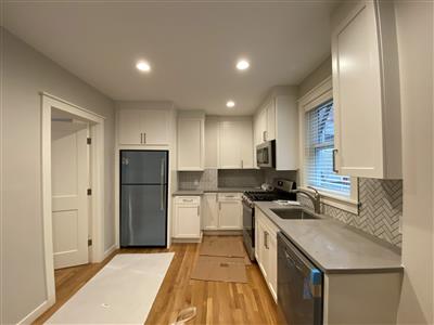 1 bed, 1 bath apartment for rent at 566 Green St Unit 1, Riverside — photo 2 of 9