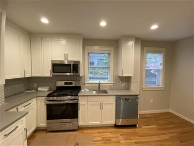 1 bed, 1 bath apartment for rent at 566 Green St Unit 1, Riverside — photo 3 of 9