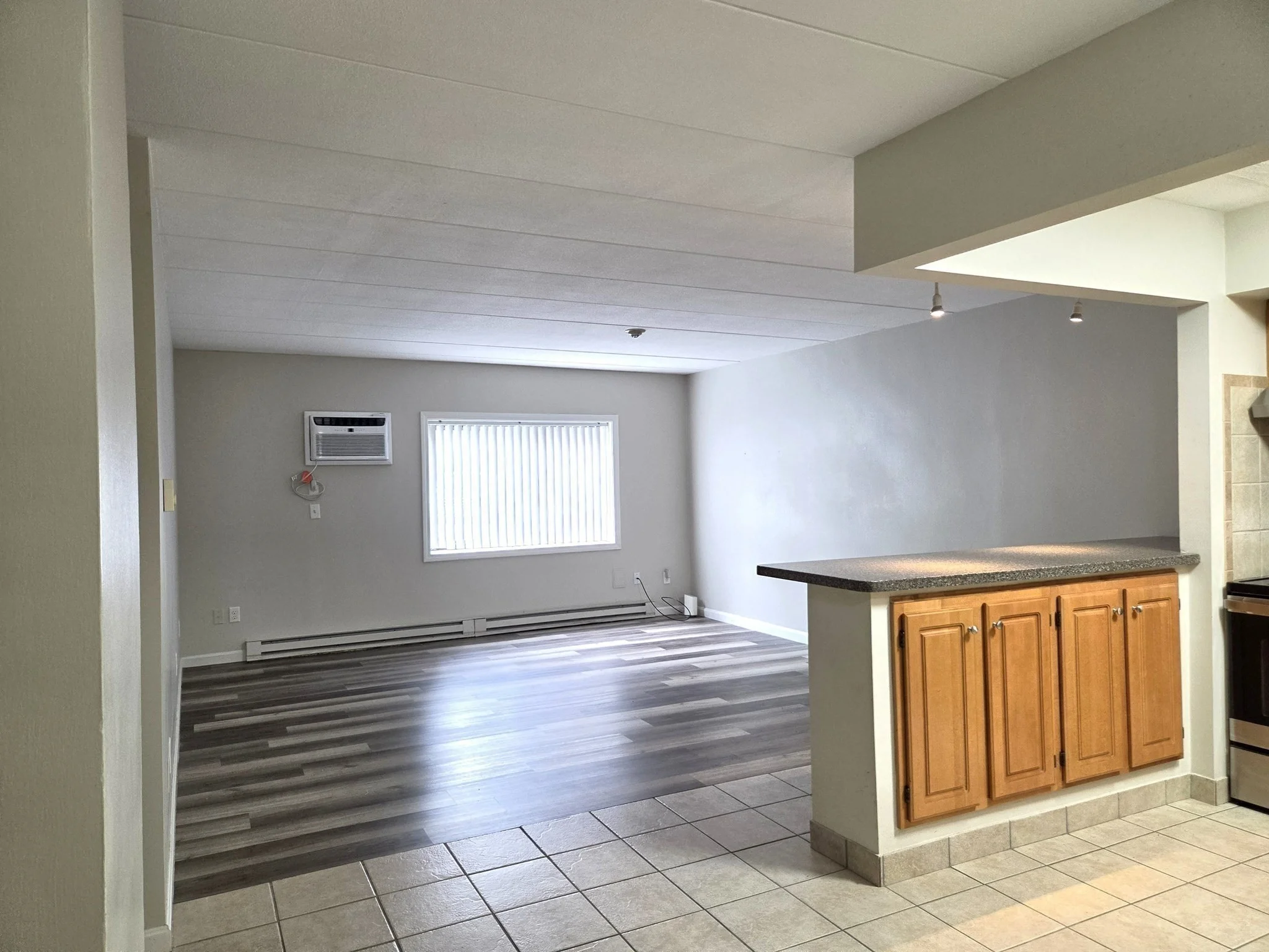 Studio bed, 1 bath apartment for rent at 566 Washington St Unit 16, Weymouth — photo 6 of 17
