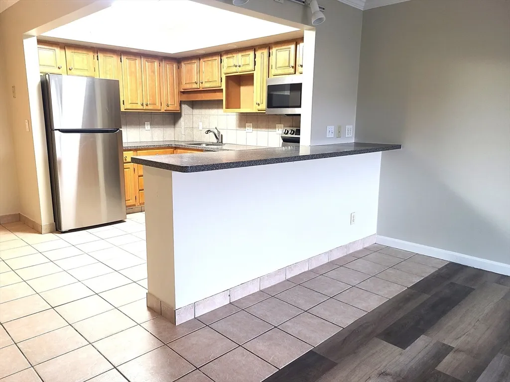 2 bed, 1 bath apartment for rent at 566 Washington St Unit 42, Weymouth — photo 7 of 23