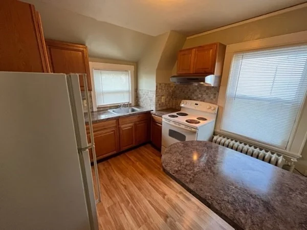 1 bed, 1 bath apartment for rent at 567 Adams St Unit 2, Dorchester — photo 2 of 7