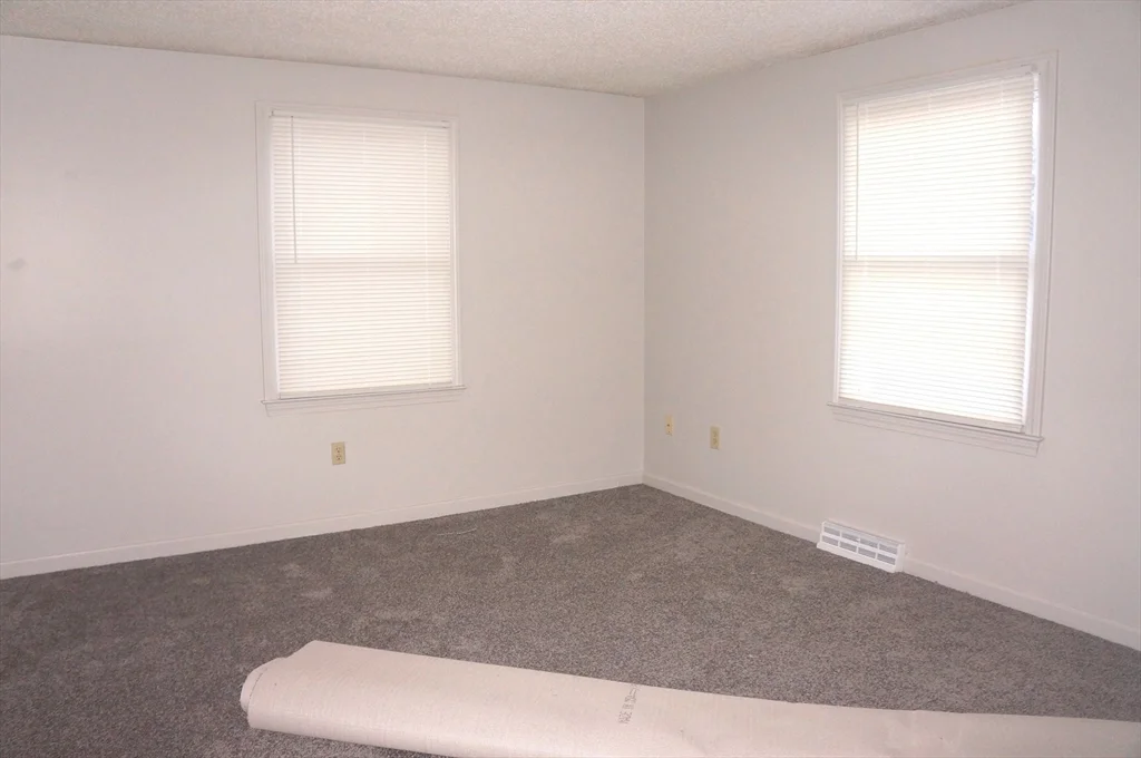 3 bed, 1 bath apartment for rent at 567 Mendon Rd Unit 1, Attleboro — photo 9 of 16