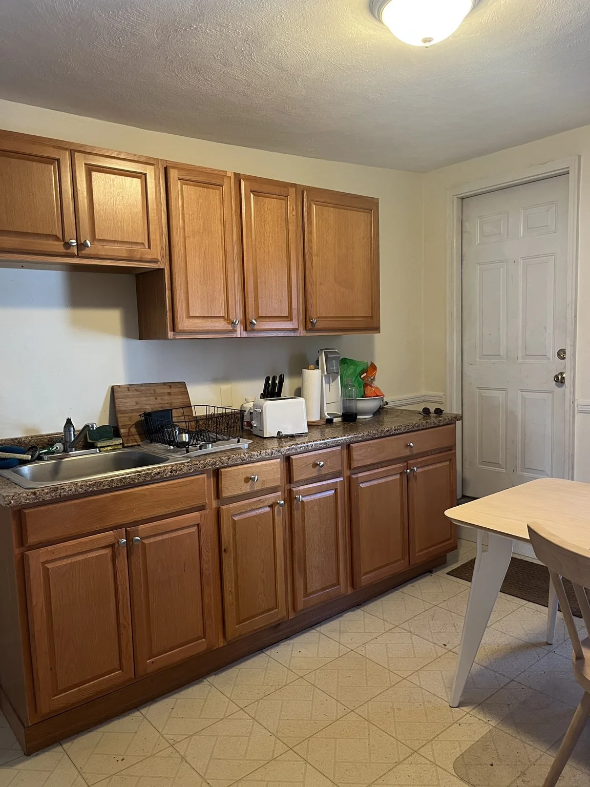 1 bed, 1 bath apartment for rent at 568 Mount Auburn St Unit 568, East Watertown — photo 2 of 8