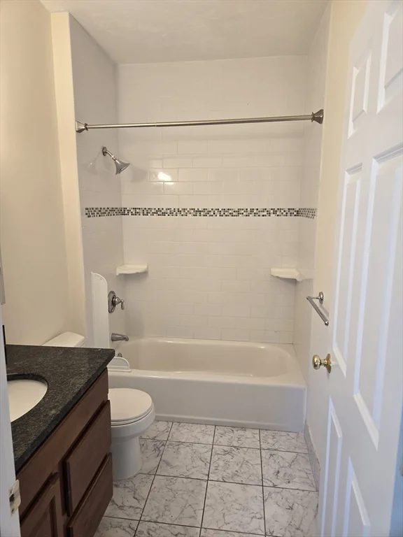 3 bed, 2 bath apartment for rent at 569 Adams Unit 1, East Milton — photo 18 of 31