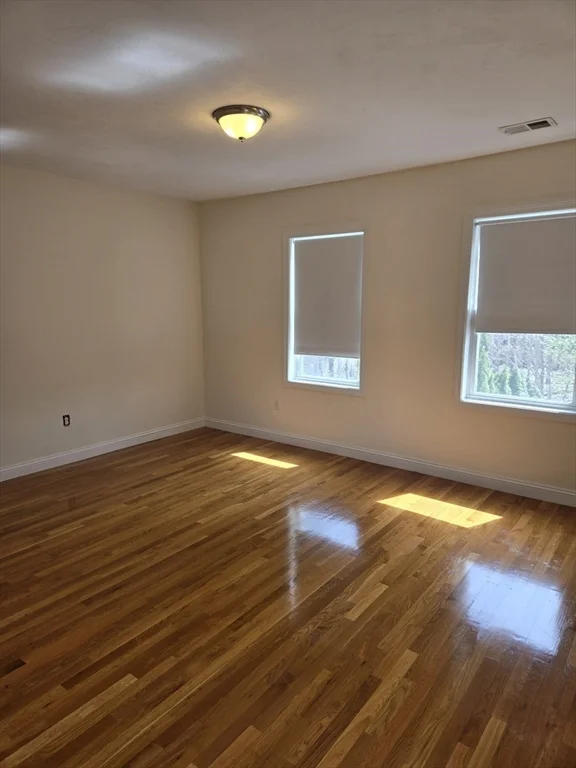 3 bed, 2 bath apartment for rent at 569 Adams Unit 1, East Milton — photo 17 of 31
