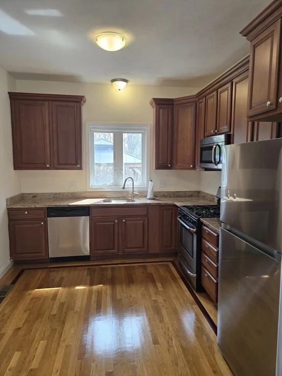 3 bed, 2 bath apartment for rent at 569 Adams Unit 1, East Milton — photo 6 of 31