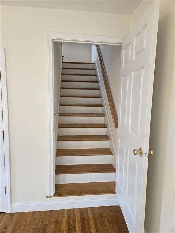 3 bed, 2 bath apartment for rent at 569 Adams Unit 1, East Milton — photo 25 of 31