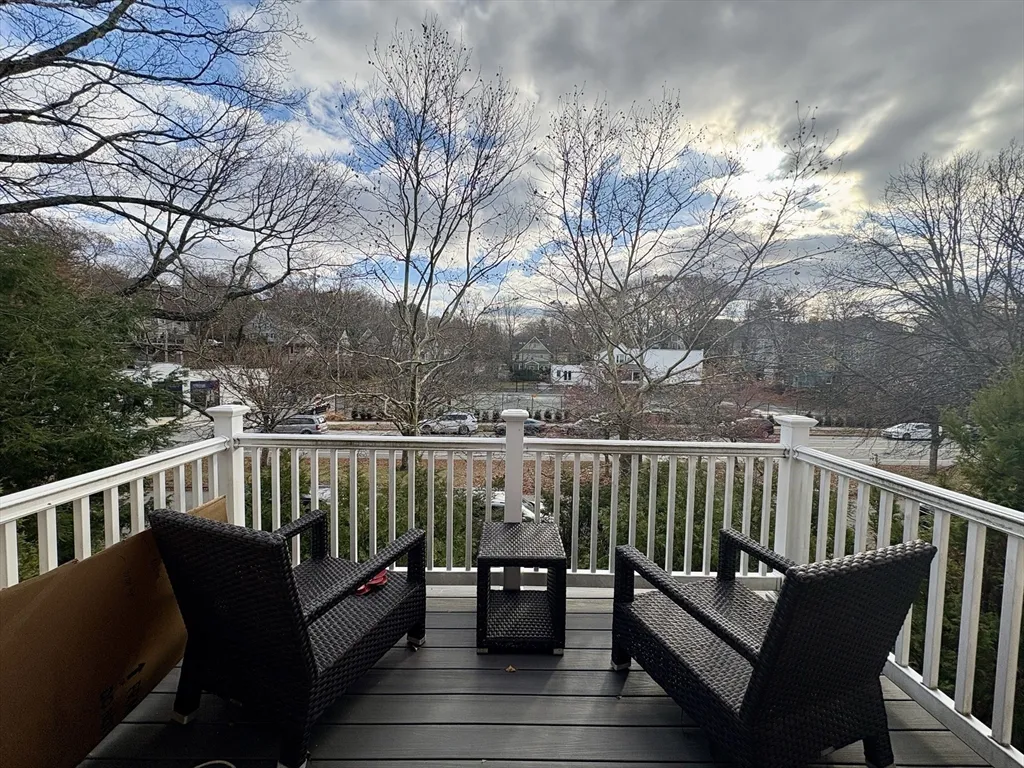 3 bed, 1 bath apartment for rent at 569 Commonwealth Ave Unit 2, Newton — photo 16 of 21