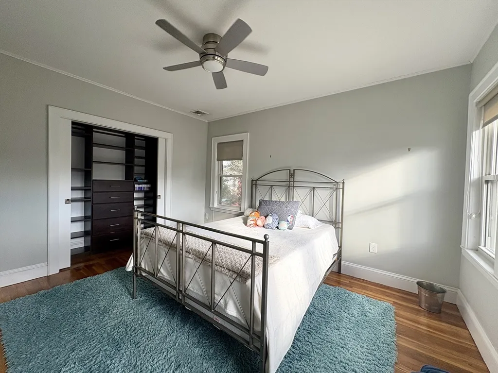 3 bed, 1 bath apartment for rent at 569 Commonwealth Ave Unit 2, Newton — photo 14 of 21