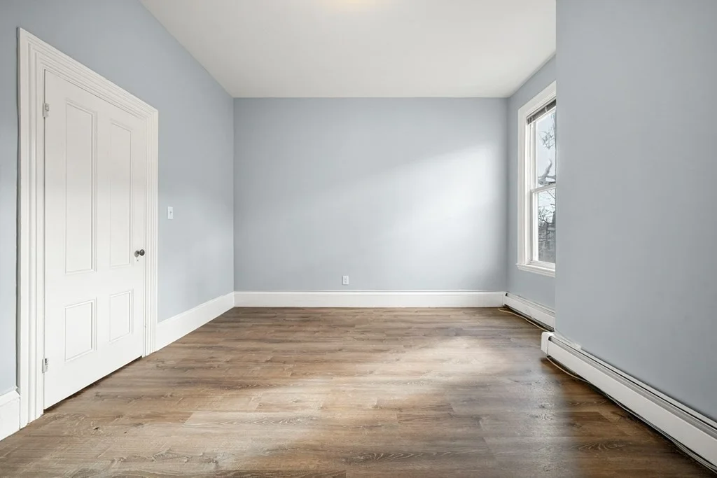 5 bed, 2 bath apartment for rent at 569 E 6th Unit 2, South Boston — photo 10 of 28