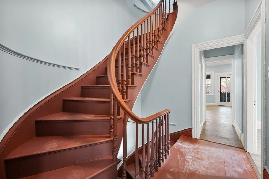 5 bed, 2 bath apartment for rent at 569 E 6th Unit 2, South Boston — photo 19 of 28