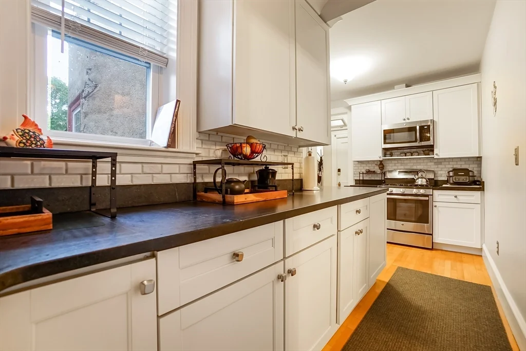 2 bed, 1 bath apartment for rent at 569 Franklin St Unit 6, Melrose — photo 15 of 38