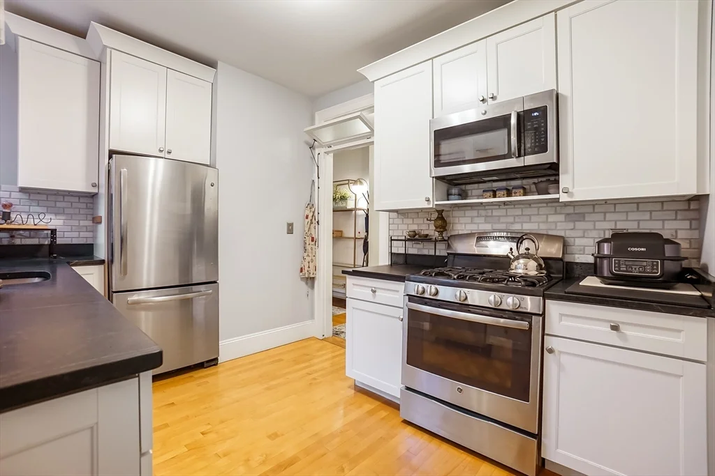2 bed, 1 bath apartment for rent at 569 Franklin St Unit 6, Melrose — photo 14 of 38
