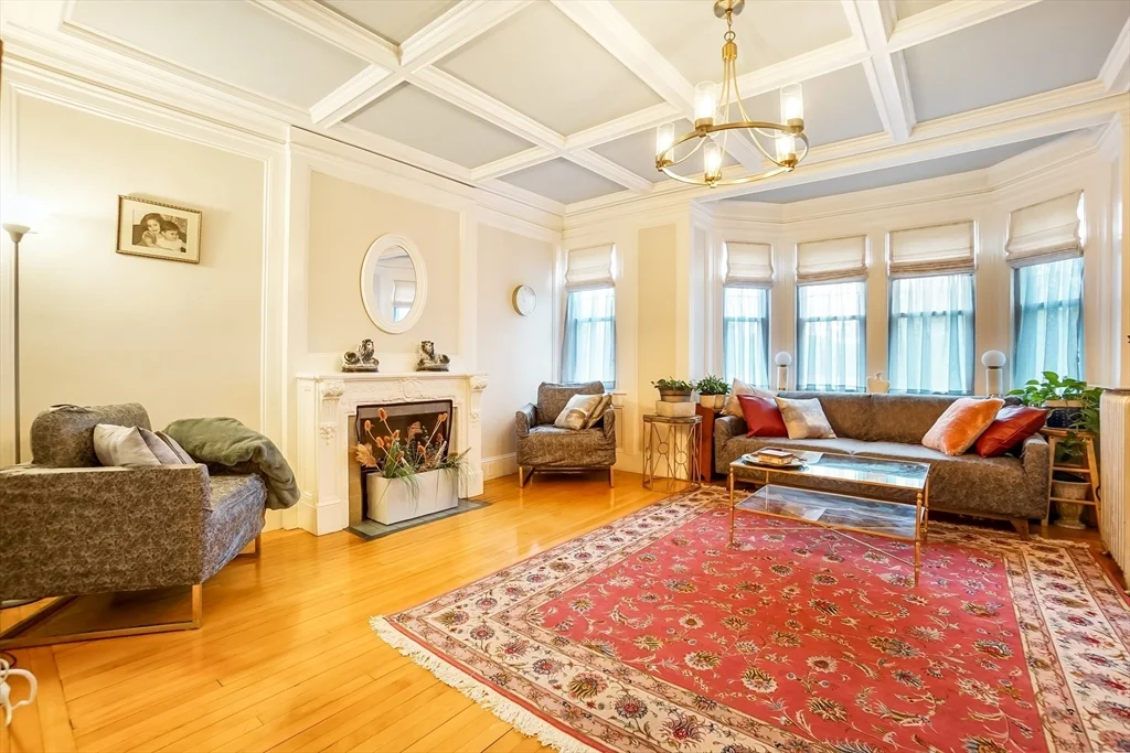 2 bed, 1 bath apartment for rent at 569 Franklin St Unit 6, Melrose — photo 1 of 38