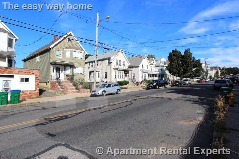 3 bed, 1 bath apartment for rent at 569 Main St Unit 1, Tufts — photo 17 of 17