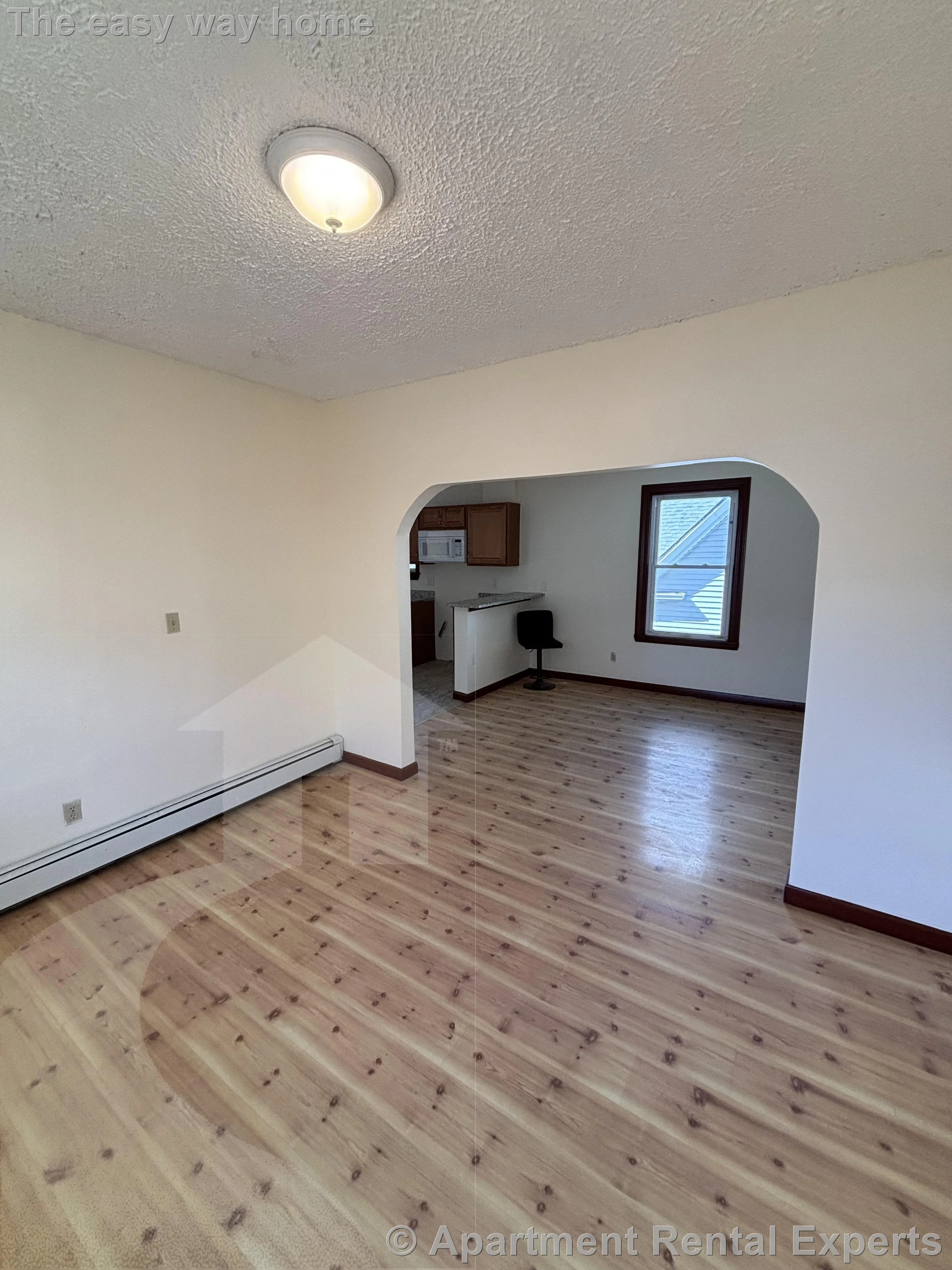 4 bed, 2 bath apartment for rent at 569 Main St Unit 2, Magoun Square — photo 2 of 14