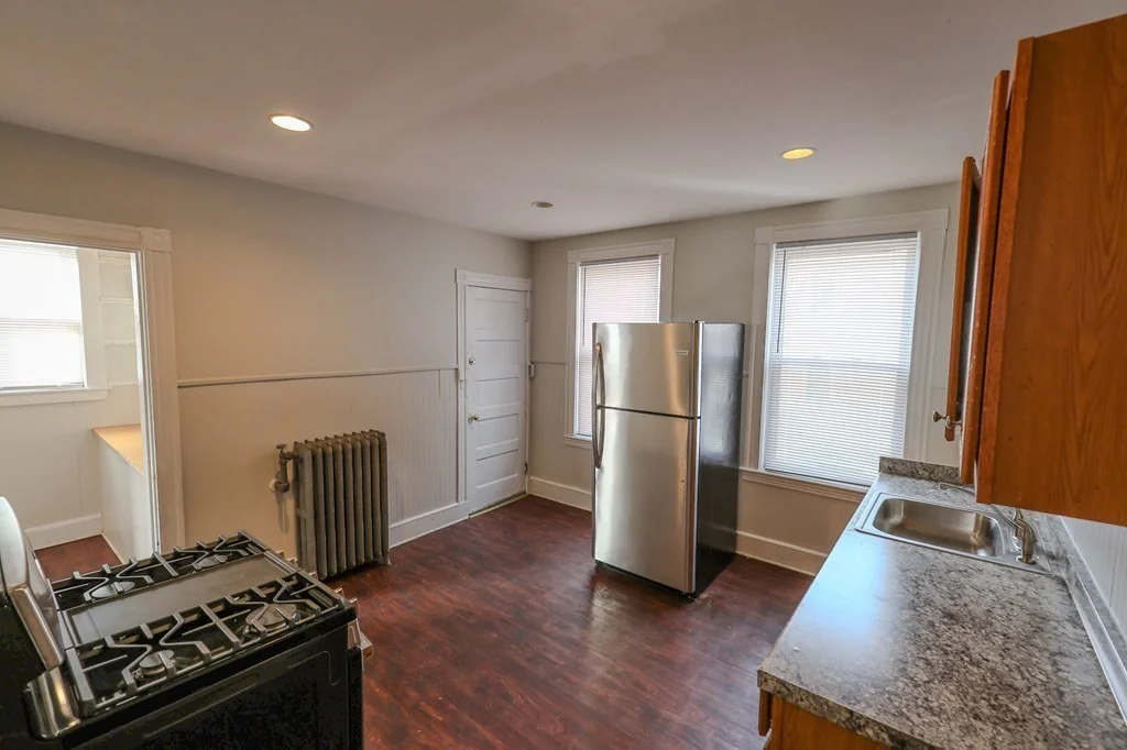 4 bed, 1 bath apartment for rent at 569 Norfolk St Unit 2, Mattapan — photo 3 of 15