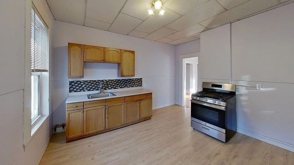4 bed, 1 bath apartment for rent at 569 Norfolk St Unit 3, Mattapan — photo 2 of 23