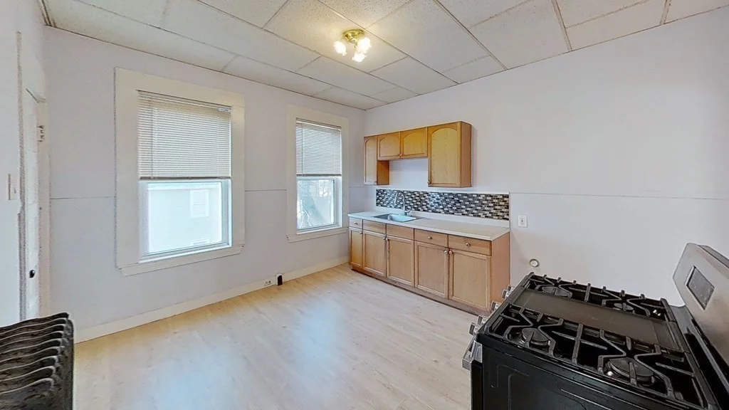 4 bed, 1 bath apartment for rent at 569 Norfolk St Unit 3, Mattapan — photo 6 of 23