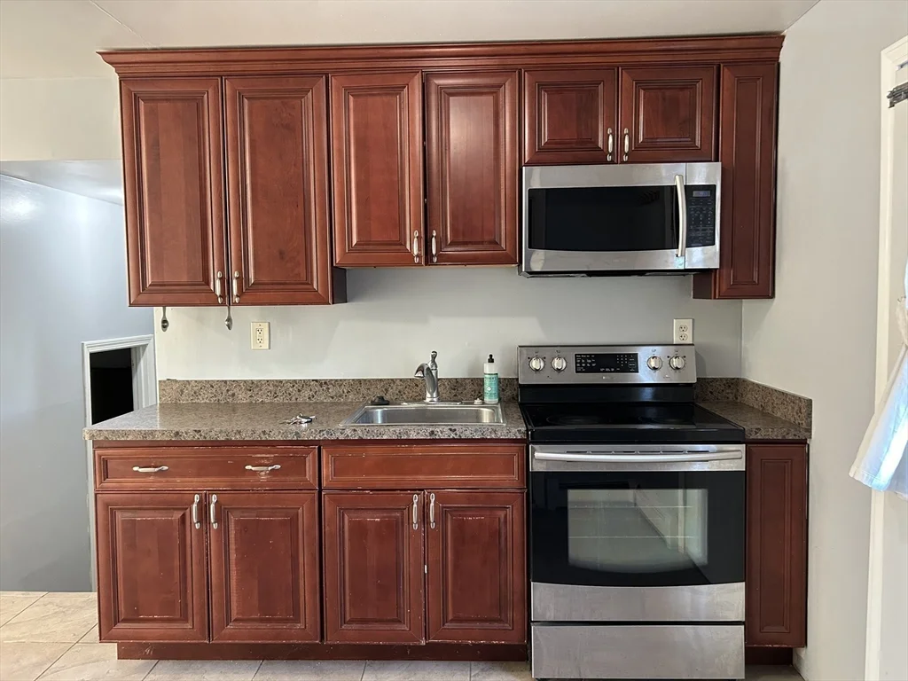 1 bed, 1 bath apartment for rent at 569 Winthrop St Unit 1, Rehoboth — photo 7 of 13