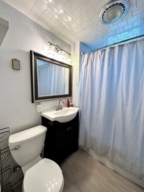 2 bed, 1 bath apartment for rent at 57-59 Sewall Ave Unit 2, Winthrop — photo 5 of 17