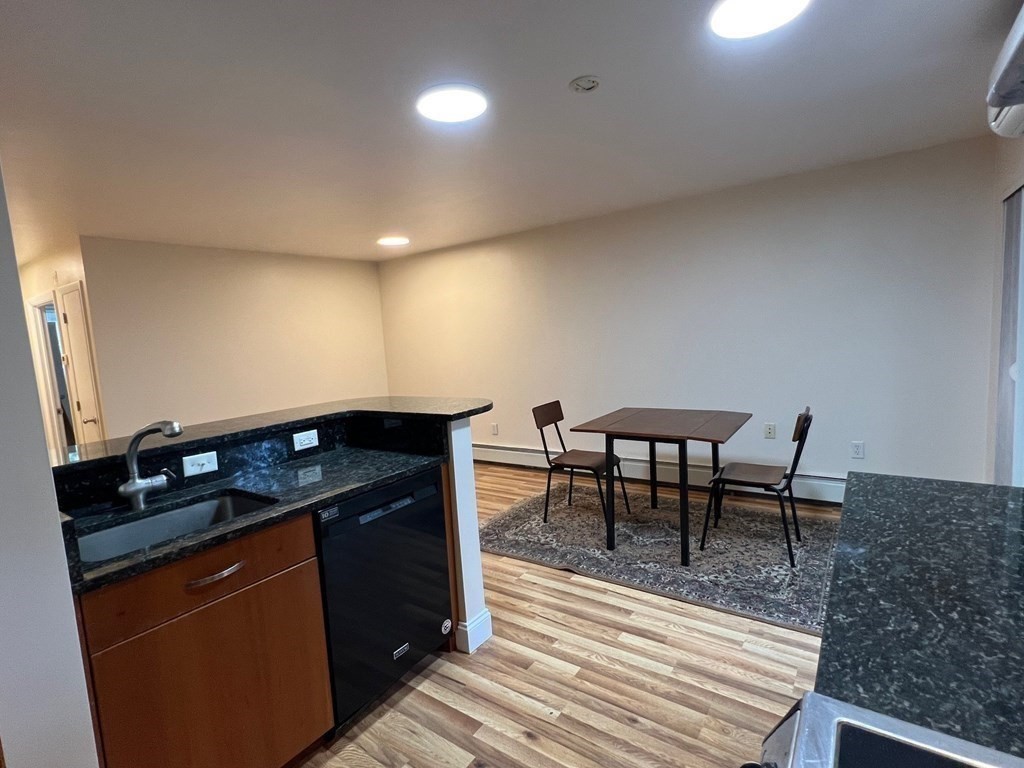1 bed, 1 bath apartment for rent at 57 A Saint Paul St Unit 20, Coolidge Corner — photo 4 of 12