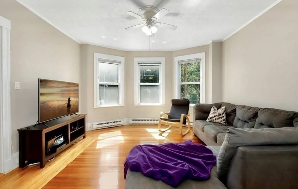 2 bed, 1 bath apartment for rent at 57 Ackers Ave Unit 2, Brookline — photo 2 of 12