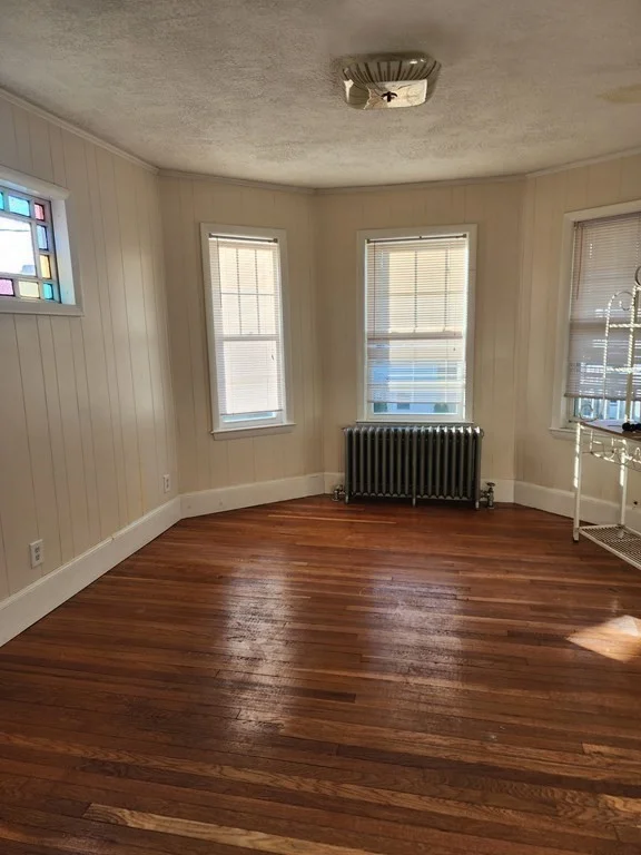 3 bed, 1 bath apartment for rent at 57 Austin St Unit 2, Hyde Park — photo 6 of 17