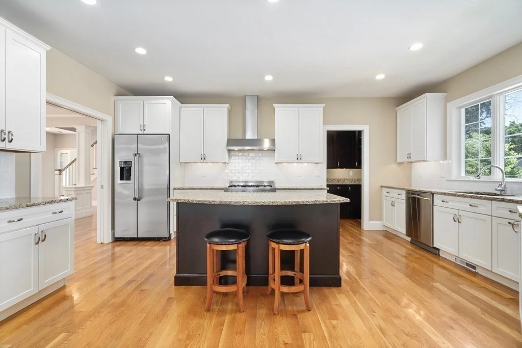 4 bed, 4+ bath apartment for rent at 57 Baker Ave, Lexington — photo 3 of 23