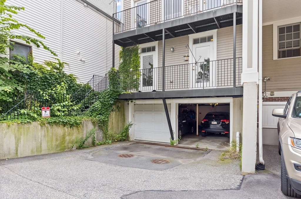2 bed, 1 bath apartment for rent at 57 Bartlett St Unit 3, Charlestown — photo 8 of 11
