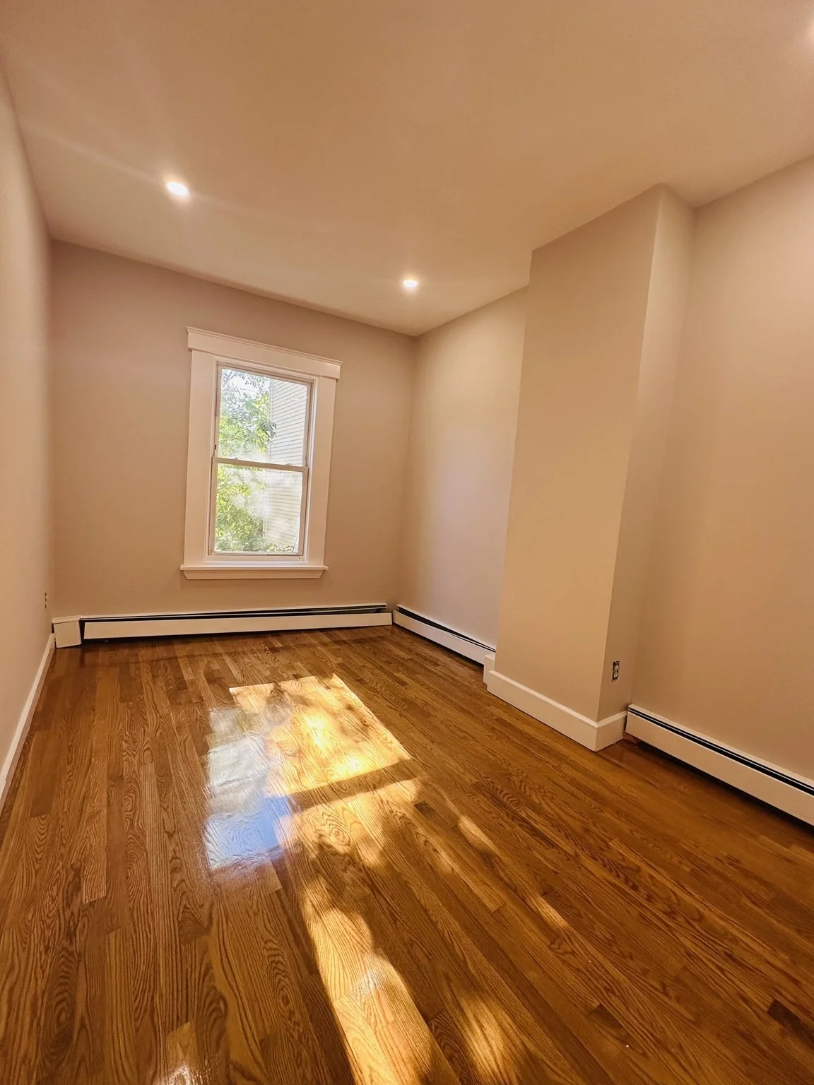 3 bed, 1 bath apartment for rent at 57 Bennington St Unit 2, East Boston — photo 4 of 6