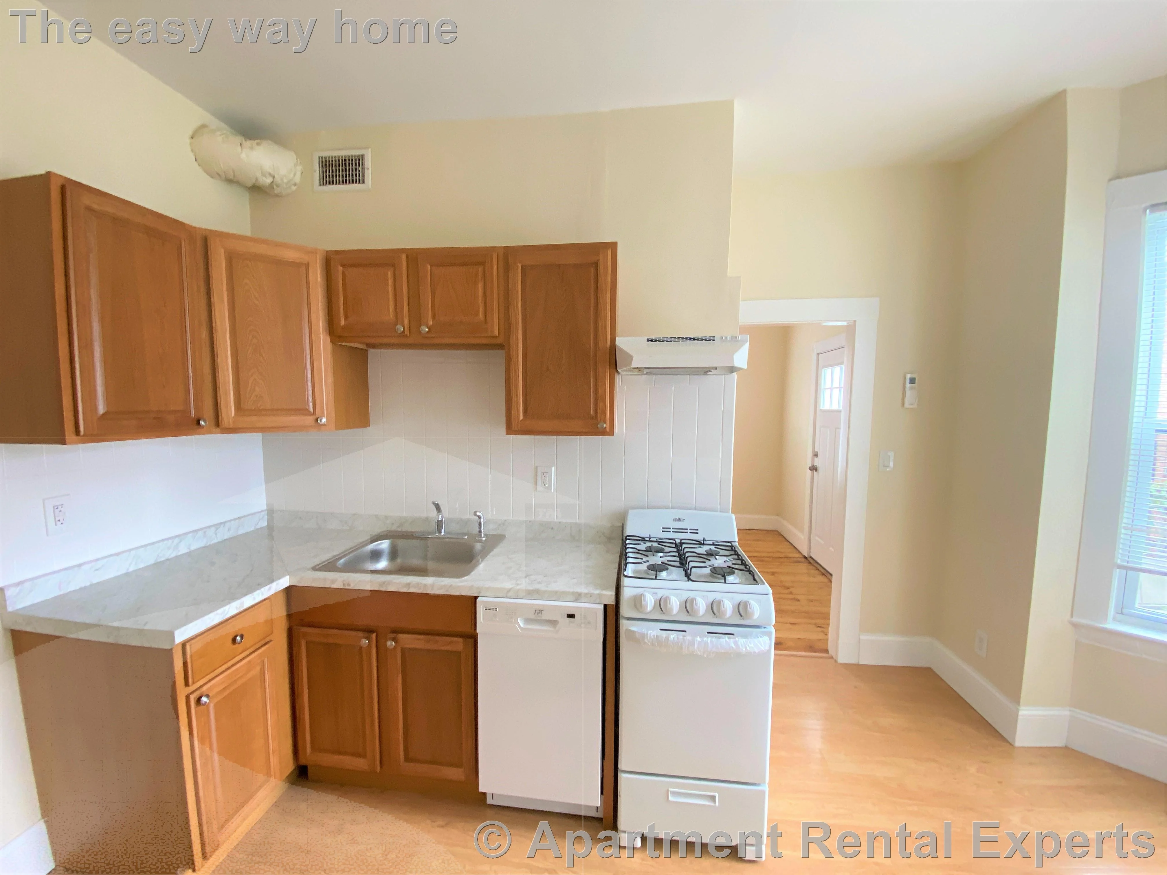 1 bed, 1 bath apartment for rent at 57 Bishop Allen Dr Unit 1F, Central Square — photo 3 of 7
