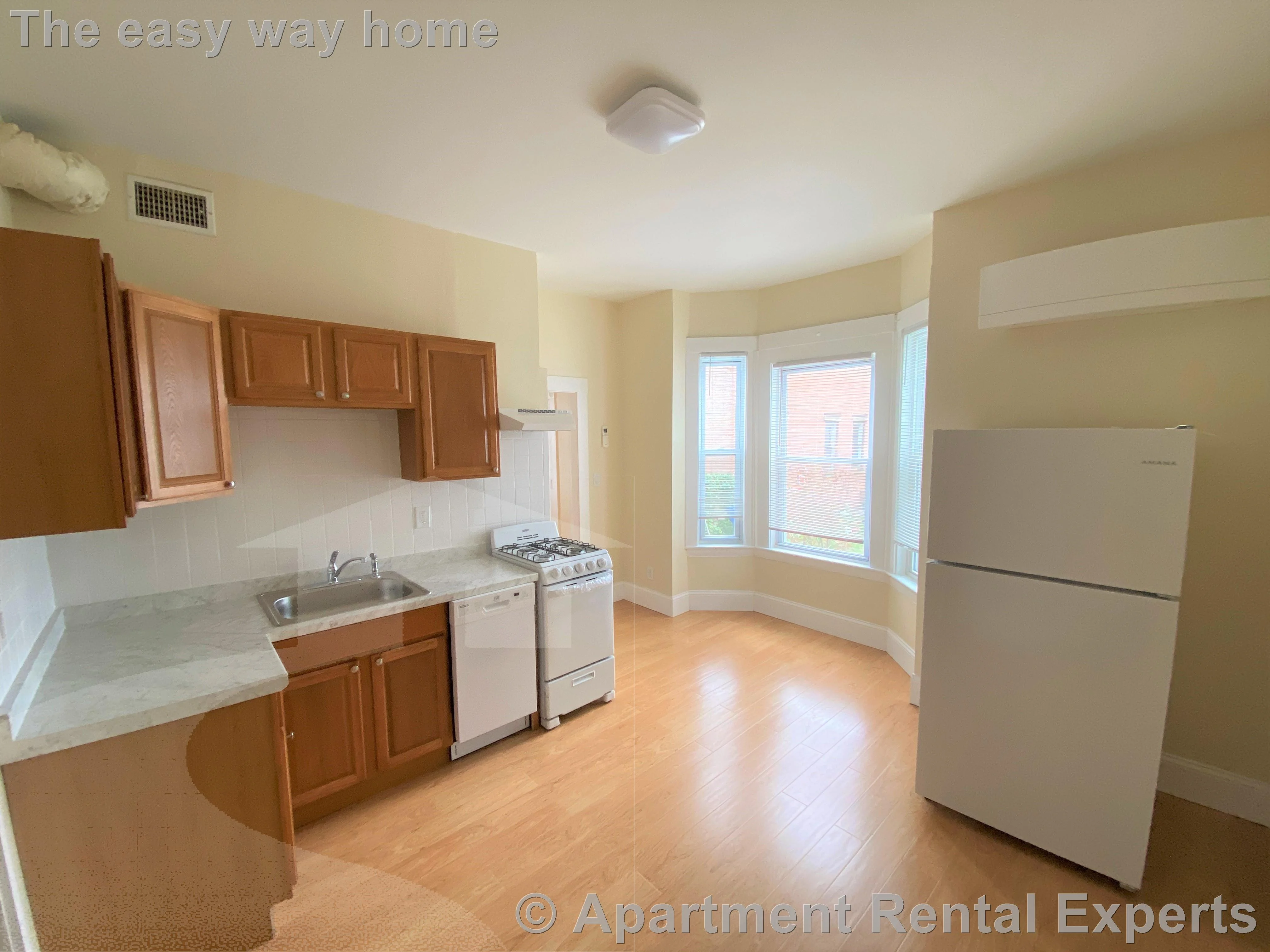 1 bed, 1 bath apartment for rent at 57 Bishop Allen Dr Unit 1F, Central Square — photo 1 of 7